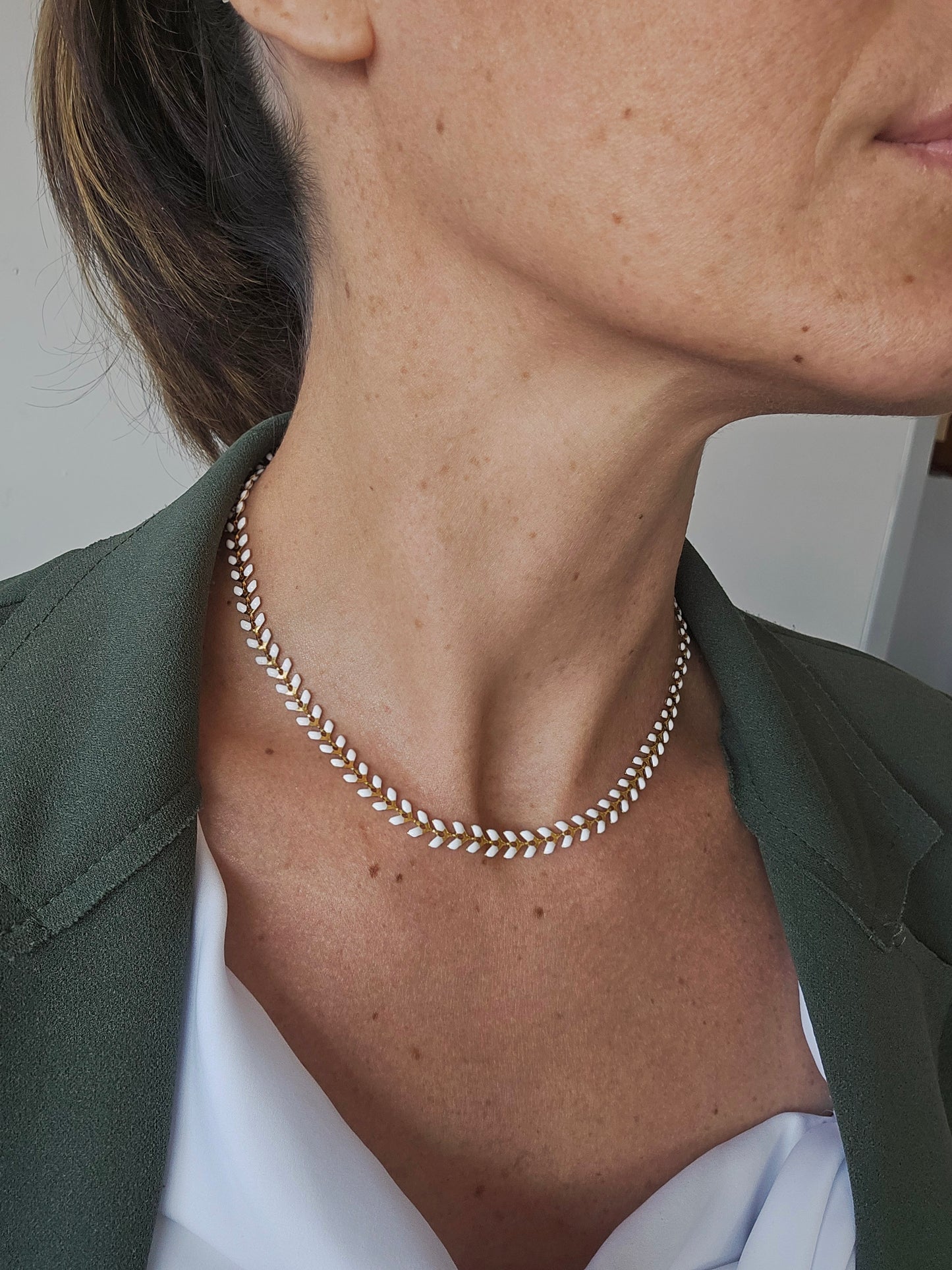 Collana foglie