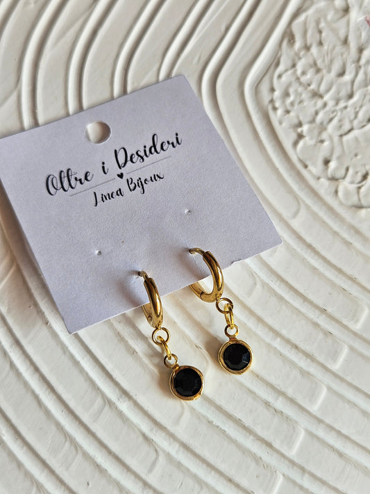 Orecchini mini cerchio e pietra nera